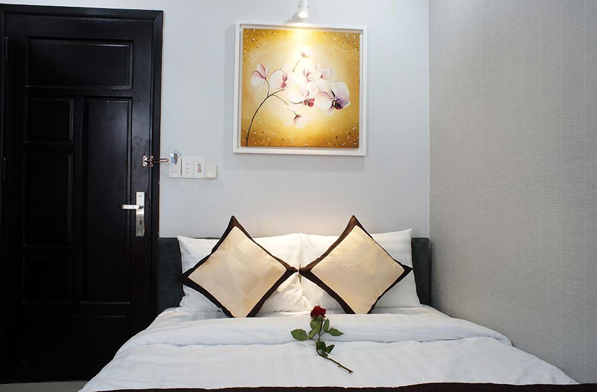 Hanoi Blue Hotel - The Water Front Da Nang Exterior photo